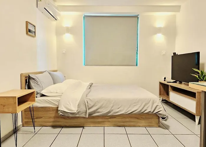 Studio, Athens Exarcheia